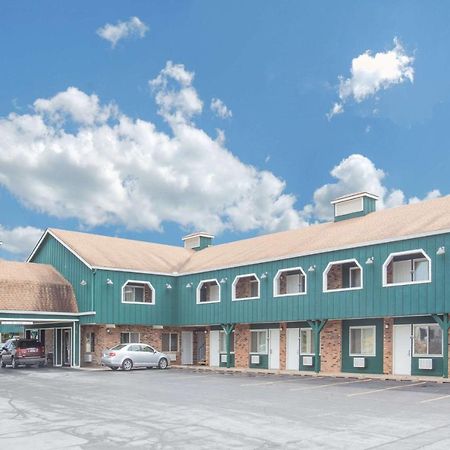 Days Inn By Wyndham Davenport Ia المظهر الخارجي الصورة