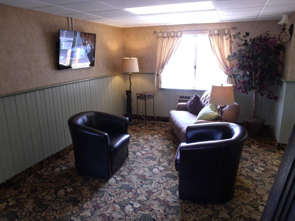Days Inn By Wyndham Davenport Ia المظهر الخارجي الصورة