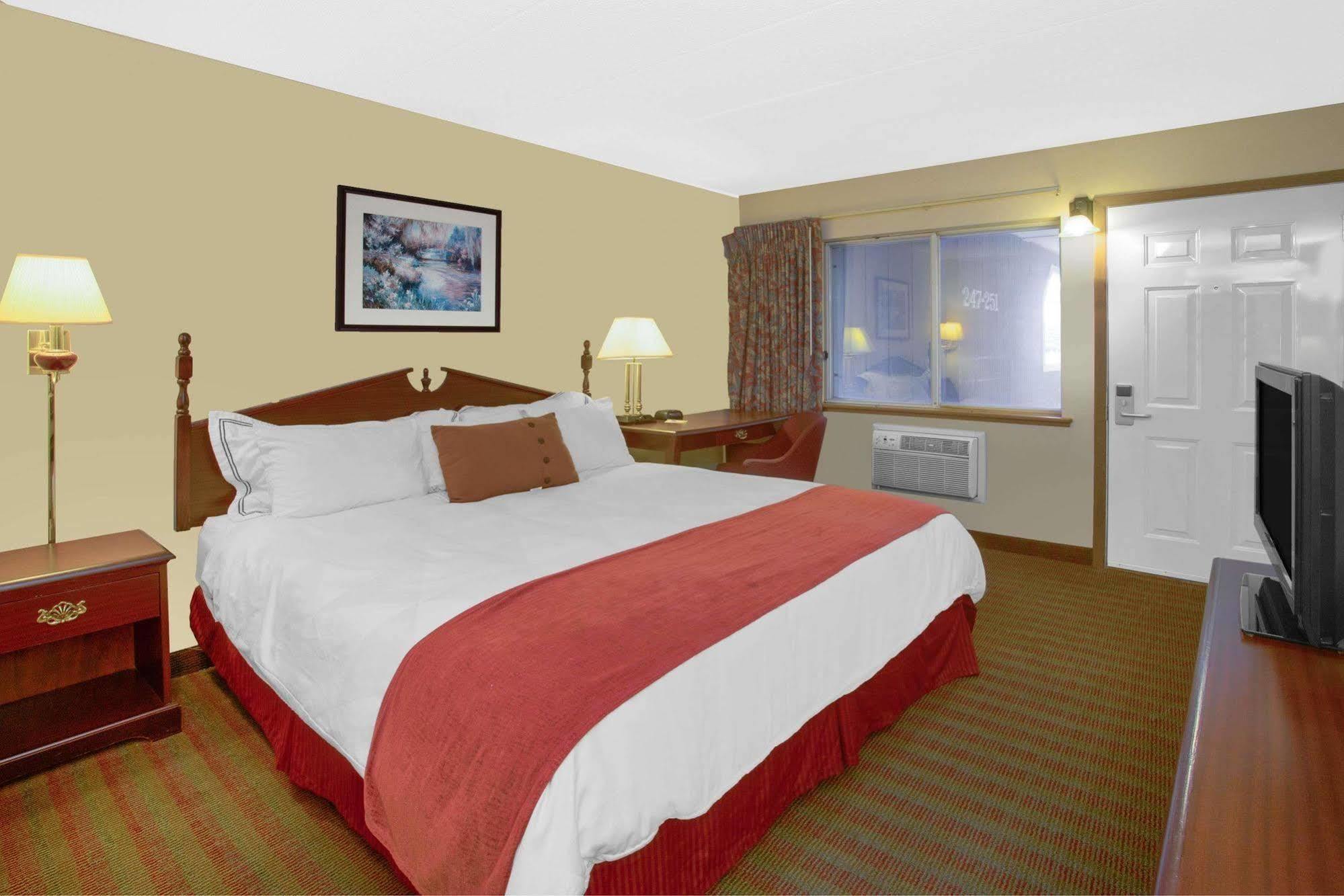 Days Inn By Wyndham Davenport Ia المظهر الخارجي الصورة