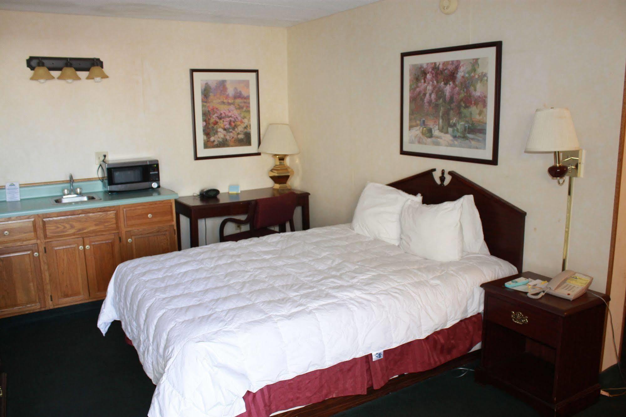 Days Inn By Wyndham Davenport Ia المظهر الخارجي الصورة