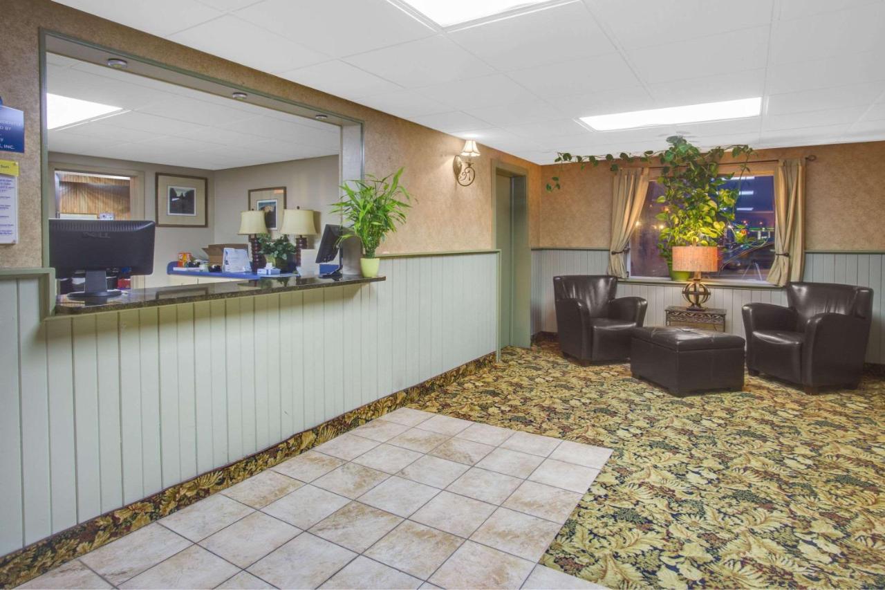 Days Inn By Wyndham Davenport Ia المظهر الخارجي الصورة