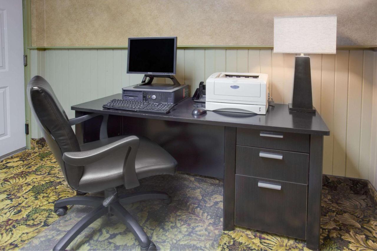 Days Inn By Wyndham Davenport Ia المظهر الخارجي الصورة